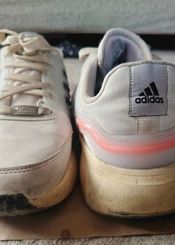 Gri Detaylı Beyaz Kadın Spor Ayakkabı - Görsel 4