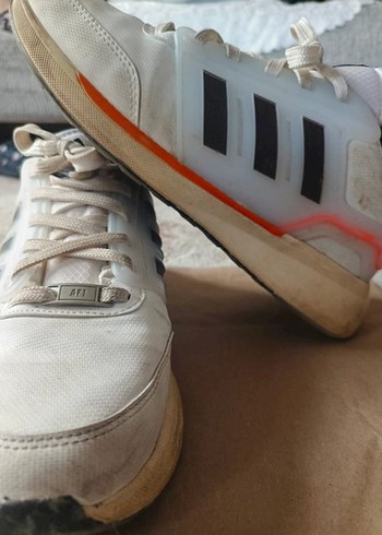 Gri Detaylı Beyaz Kadın Spor Ayakkabı - Görsel 5