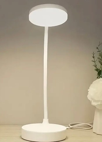 Beyaz Masa Lambası