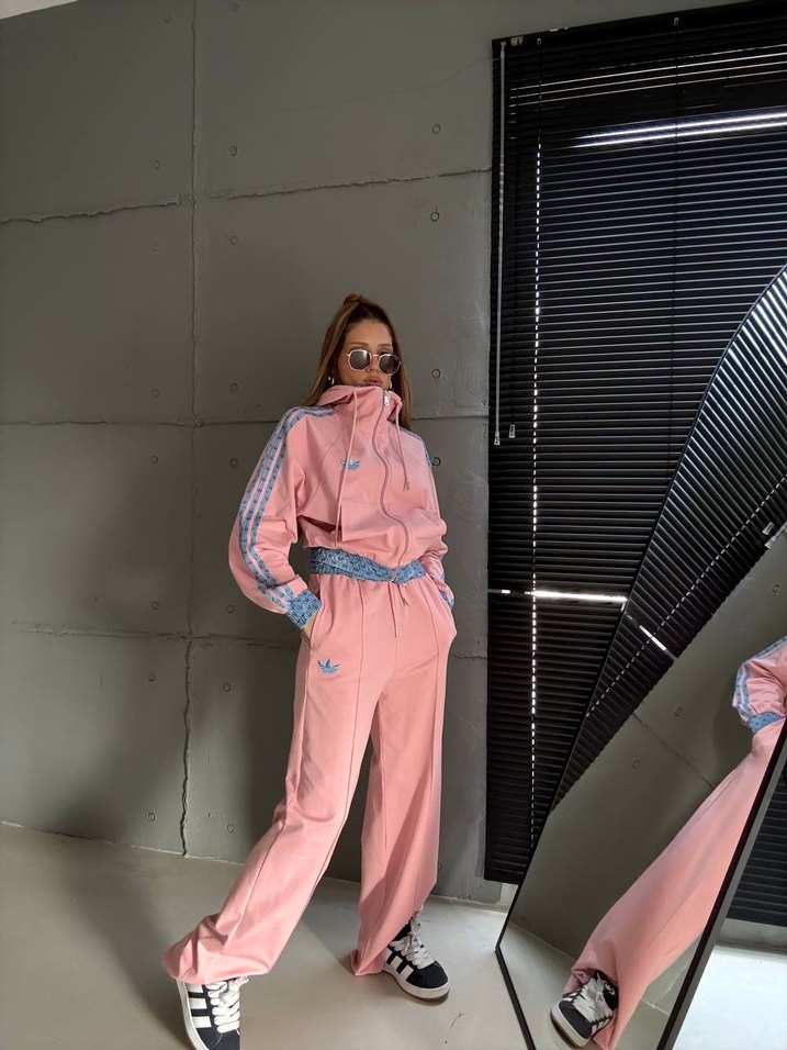 S m l xl
Pembe Bağcıklı Yüksek Yakalı Kadın Eşofman Takımı - Görsel 2