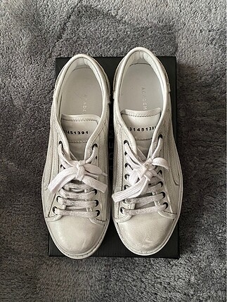 ACADEMIA KABARTMALI BEYAZ SNEAKER