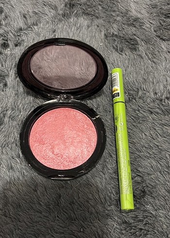  Beden Alix Avien Pembe Parlak Allık ve eyeliner