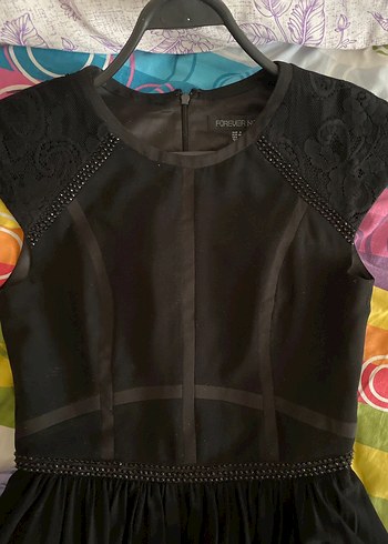 Forever New Nakis Detayli Siyah Midi Gotik Elbise