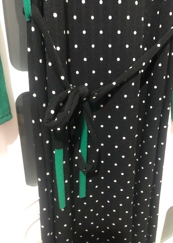 Puantiye Desenli Yeşil Uzun Elbise - Görsel 3