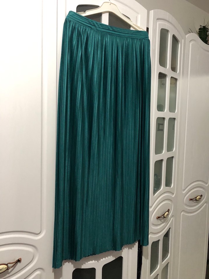 Parlak Turkuaz Pileli Uzun Etek - Görsel 4