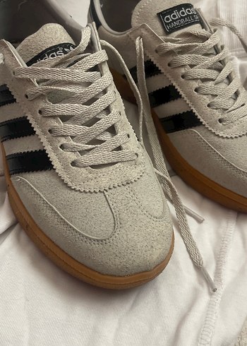 Gri Süet Kadın Adidas Spor Ayakkabı
