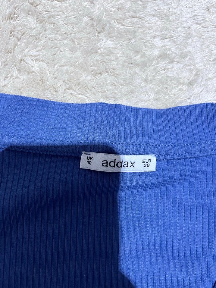 Addax V Yakalı Kısa Crop Tişört - Görsel 2