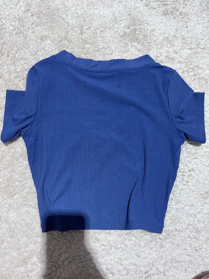 Addax V Yakalı Kısa Crop Tişört - Görsel 3