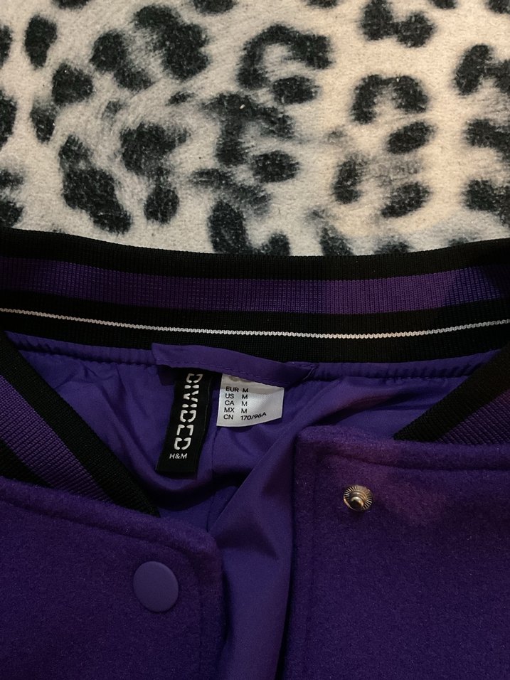 H&M kolej mont - Görsel 2