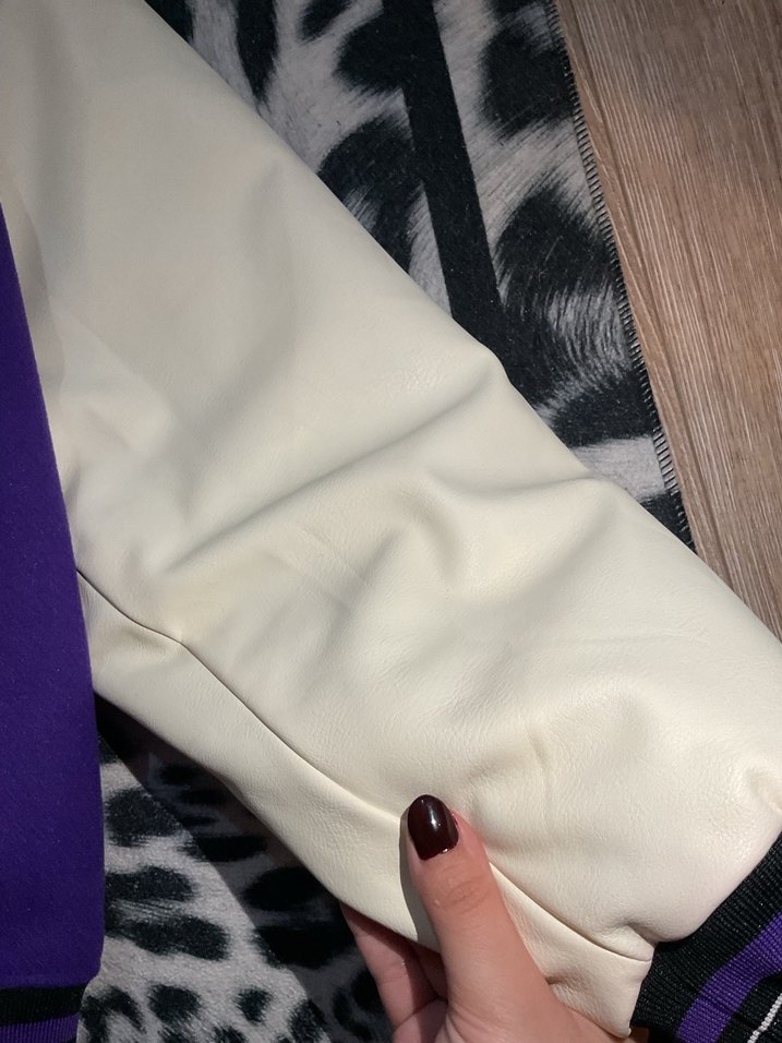 H&M kolej mont - Görsel 4