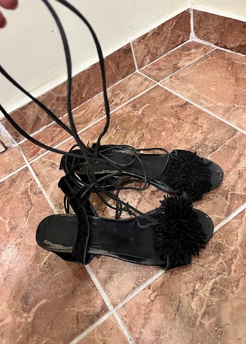 Siyah Süet Püsküllü Bohem Topuklu Ayakkabı - Görsel 4