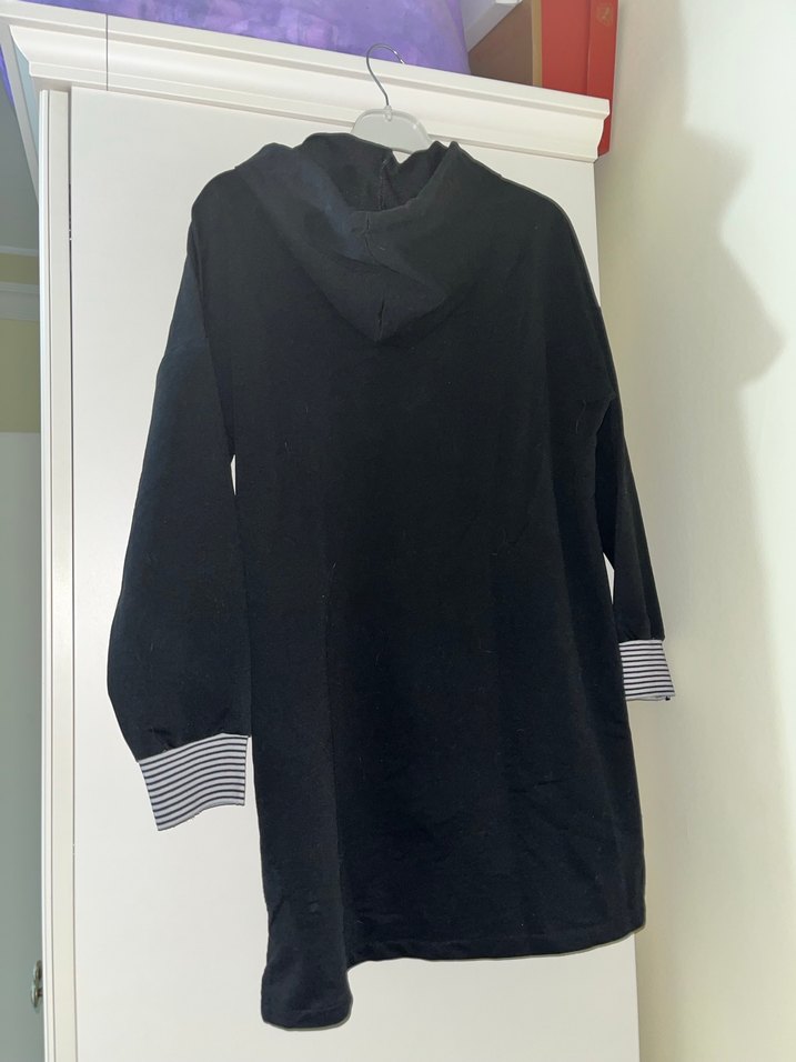 Kapüşonlu Siyah Baskılı Kadın Sweatshirt - Görsel 3