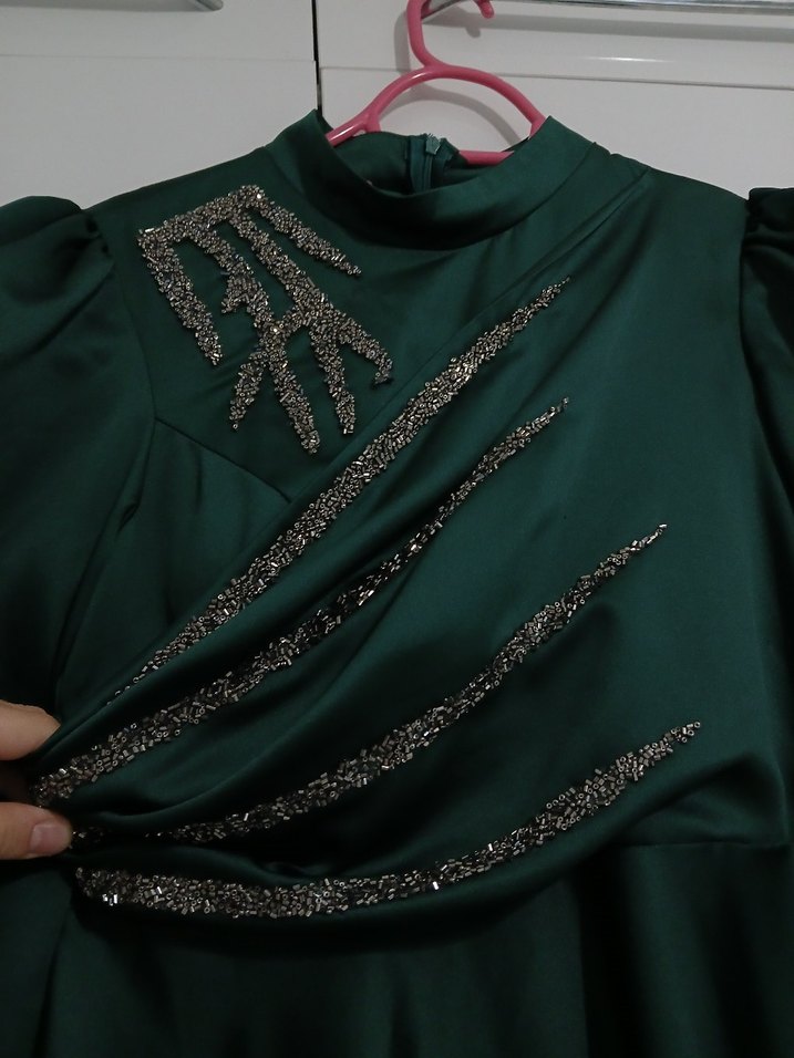 Uzun Kol Drapeli Haki Sade Nişan Elbisesi - Görsel 3