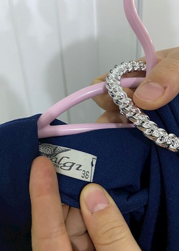 Lacivert V Yaka Uzun Kollu Drapeli Elbise - Görsel 2