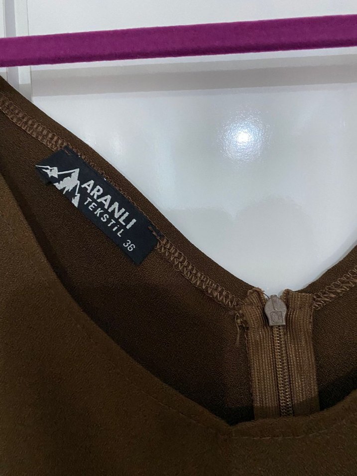 Kahverengi Süet Midi Elbise, Kemerli, Halter Yaka - Görsel 3