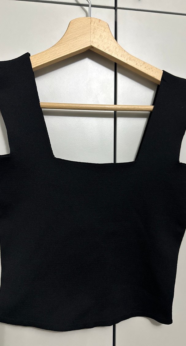 Siyah Kadın Basic Askılı Üst - Görsel 2