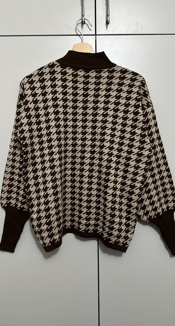 Kadın Kahverengi Örgü Yüksek Yakalı Kazak - Görsel 4