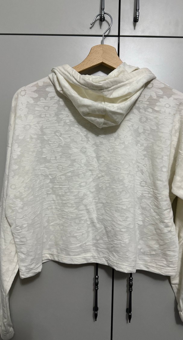 Desenli Kapüşonlu Beyaz Sweatshirt - Görsel 4