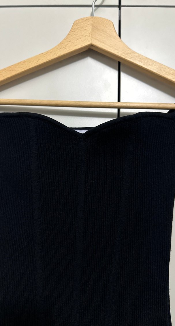 Siyah V Yaka Kemerli Mini Elbise - Görsel 2