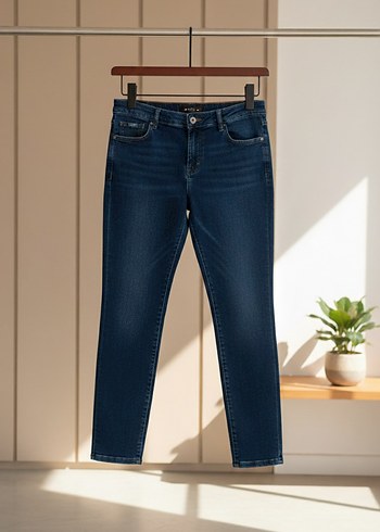 Kemerli Lacivert Kadın Denim Pantolon