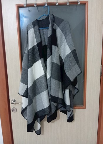 Gri Ekose Desenli Kadın Panço