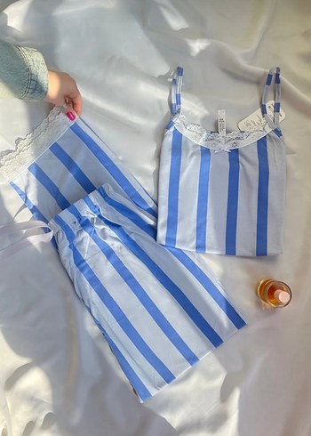 Diger Mavi Çizgili Mini Askılı Kadın Pijama Takımı