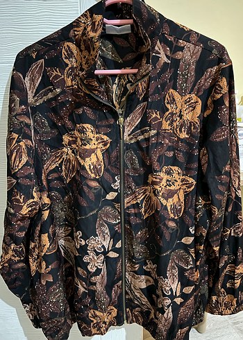 Çiçek Desenli İnce Vintage Mont