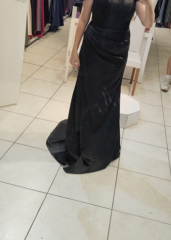 Siyah Straplez Uzun Gotik Abiye Elbise