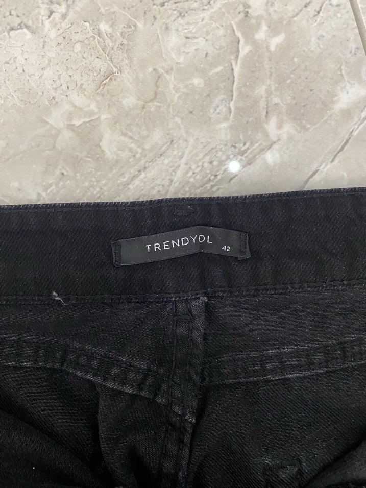 Siyah Kemerli Kadın Midi Boy Jean - Görsel 3