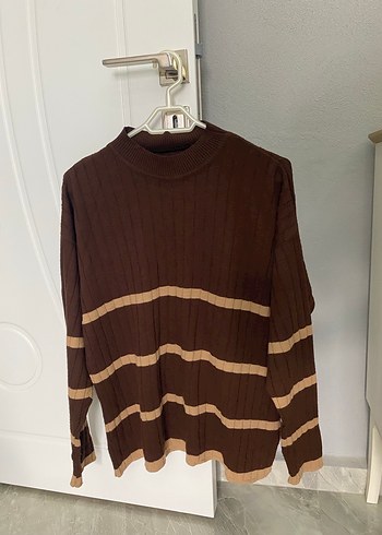 Kahverengi Boğazlı Örgü Kadın Kazak - Görsel 2