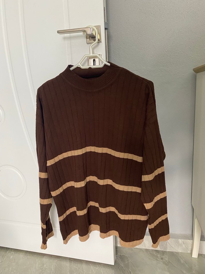 Kahverengi Boğazlı Örgü Kadın Kazak - Görsel 2