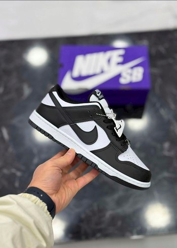 Nike SB Siyah Beyaz Sneakers
