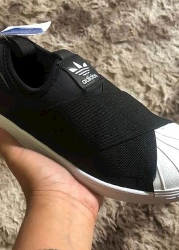 Adidas slipon