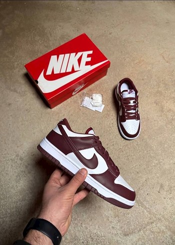 Nike panda dunk bordo