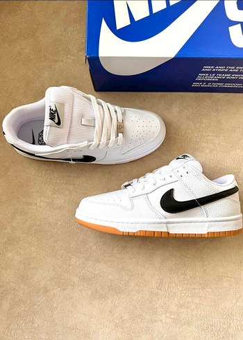 Nike Beyaz Siyah