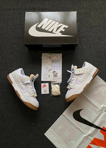 Nike Beyaz