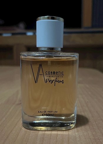 VA Cosmetic Kadın Parfümü 50 ml K-012