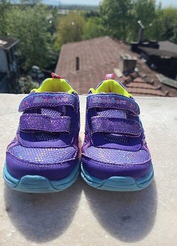 23 Beden Skechers Cocuk Ayakkabı