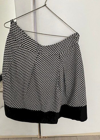 Zebra Desenli Pilili Mini Etek - Görsel 2