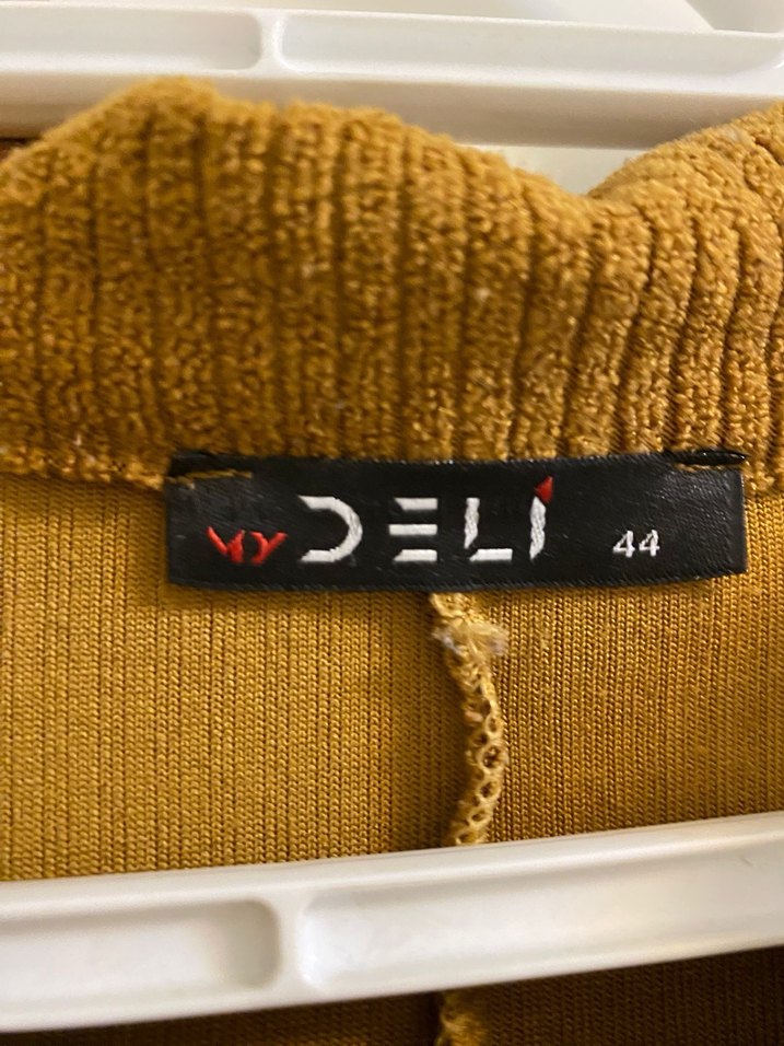 Düğmeli Uzun Kahverengi Dokuma Elbise - Görsel 4