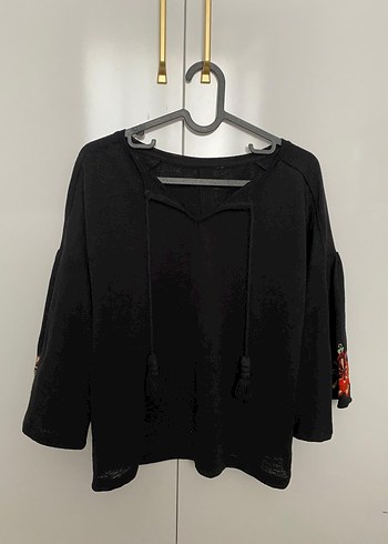 Siyah Nakışlı Bohem Kadın Bluz - Görsel 2