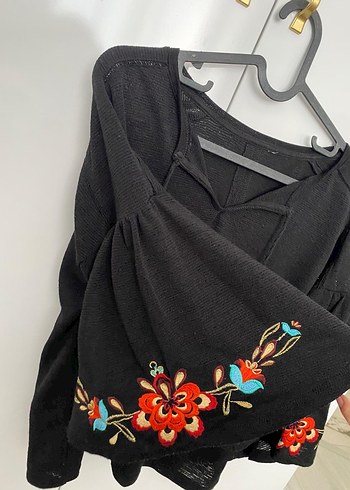 Siyah Nakışlı Bohem Kadın Bluz - Görsel 3