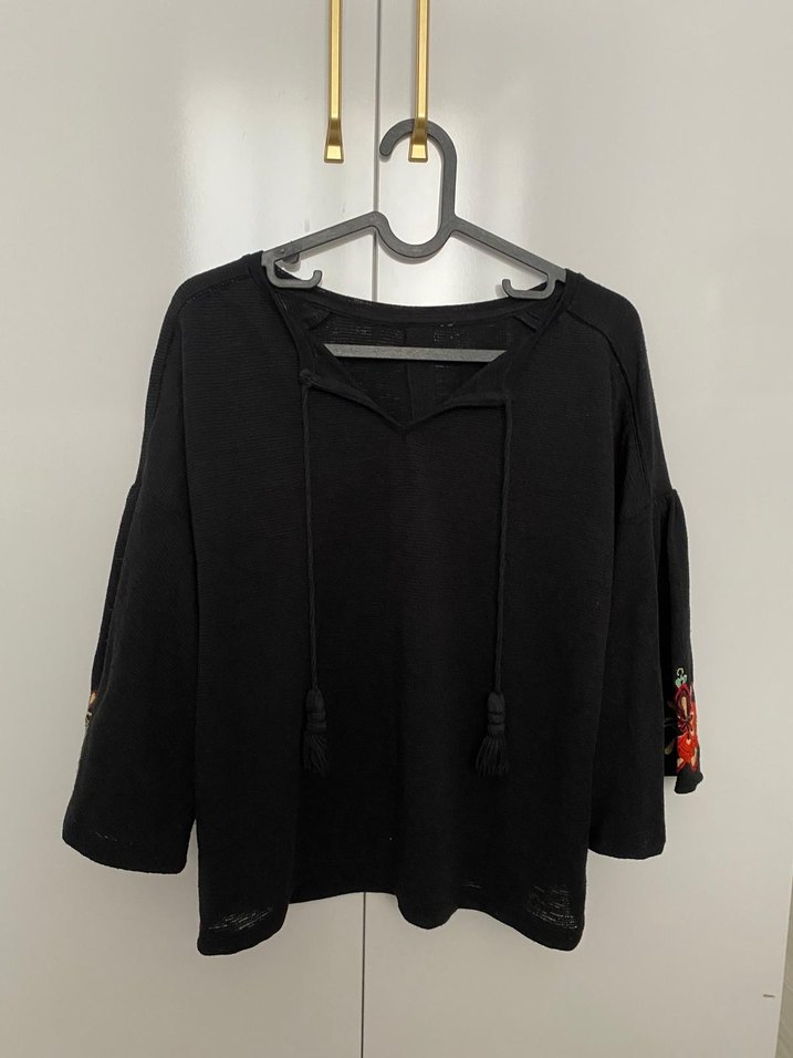 Siyah Nakışlı Bohem Kadın Bluz - Görsel 2