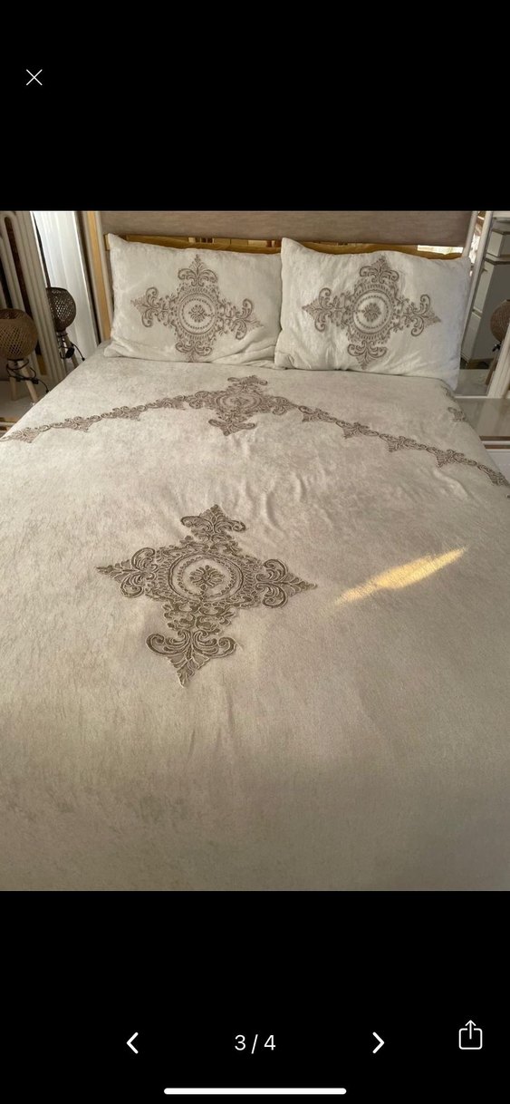 Gri Nakışlı Beyaz Yatak Örtüsü - Görsel 2