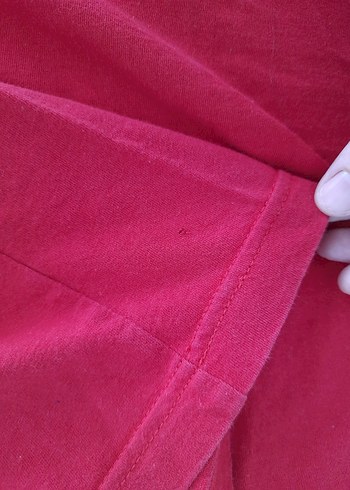 Renkli Baskılı Kırmızı Tişört - Görsel 2