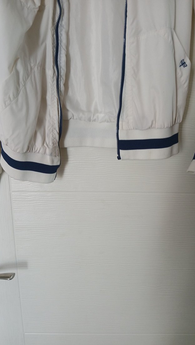 Beyaz Fermuarlı Uzun Kollu Kadın yağmurluk - Görsel 2