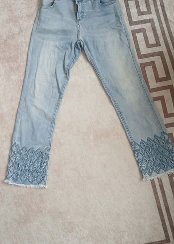 paçaları taşlı desenli kapri kot - Görsel 4