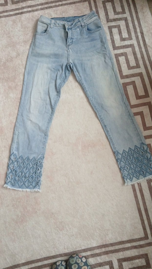 paçaları taşlı desenli kapri kot - Görsel 4