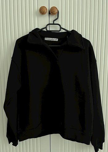 Siyah Yüksek Yakalı Kadın Sweatshirt