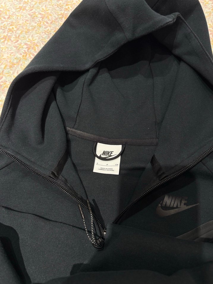 Nike Kapüşonlu Eşofman Takımı - Görsel 4